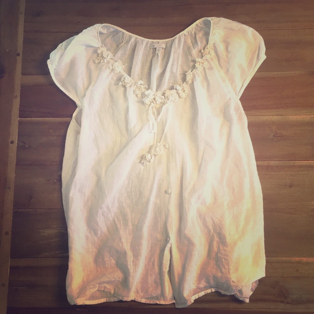 Gap blouse. Off white size M